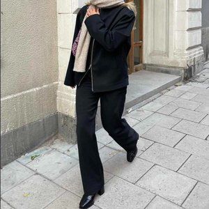 Djerf Avenue First Choice Pants in Black